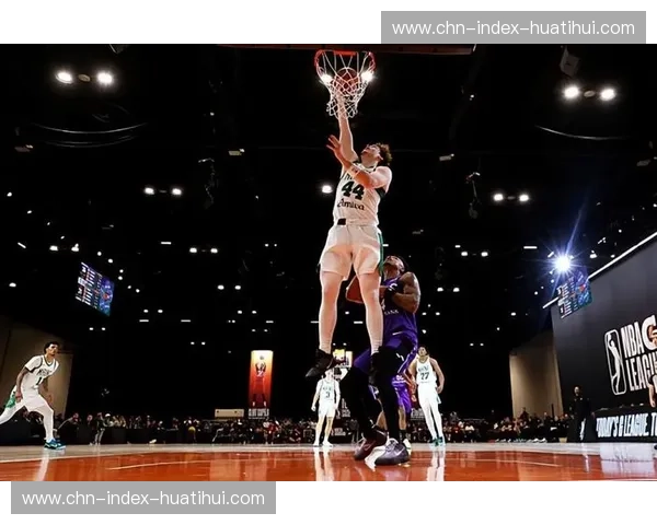 本轮NBA赛场展现趋势 具备空间型五号位的球队进攻效率更优